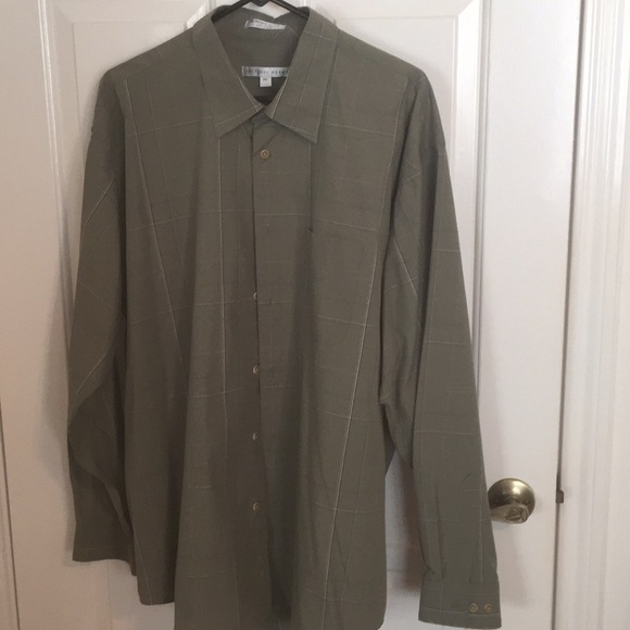 Geoffrey Beene Other - Geofrey Beene Men’s long sleeve dress shirt great condition